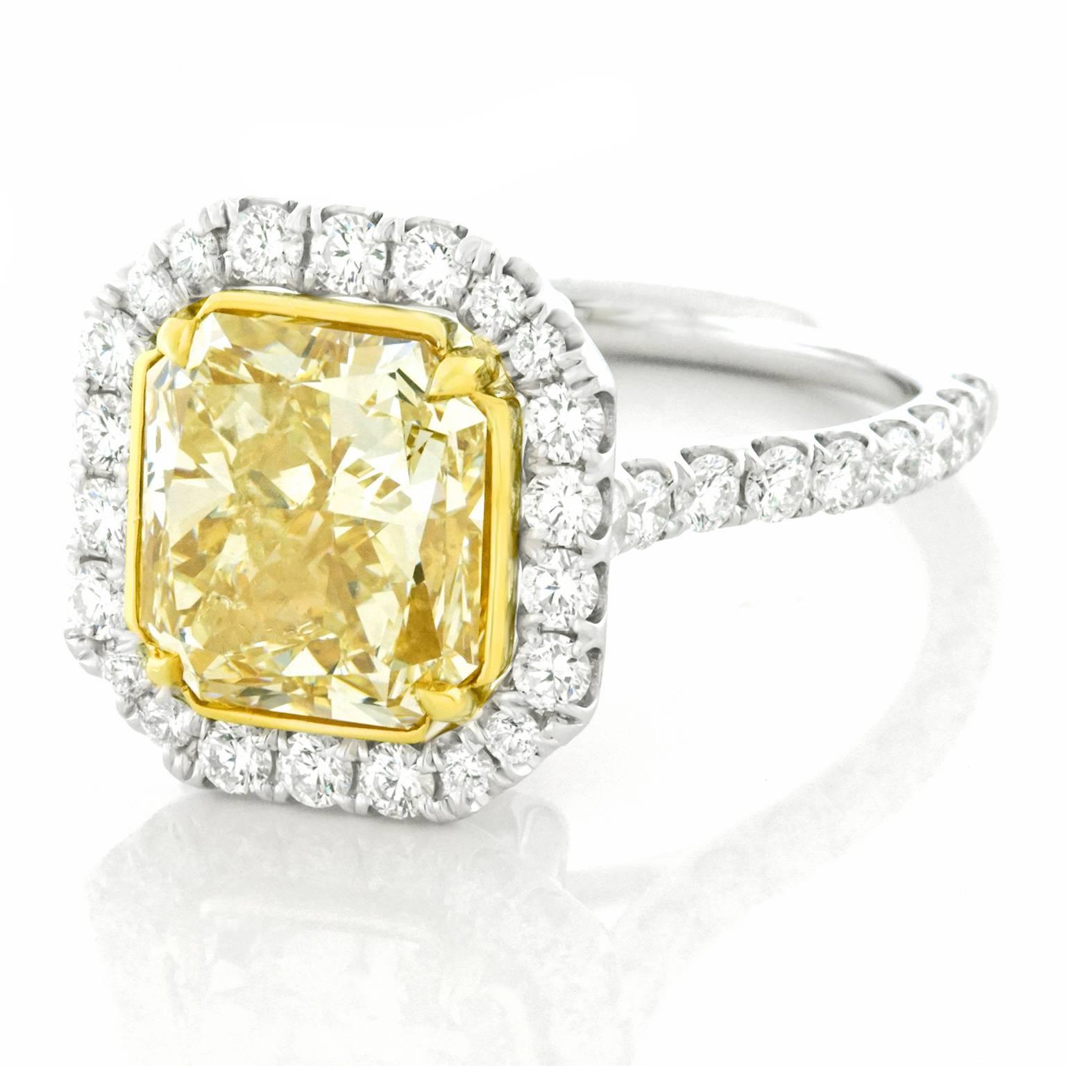 4.37 Carat Fancy Yellow Diamond Ring EGL Report In Excellent Condition In Litchfield, CT