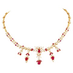 Collana elegante in stile anni '70 con rubini e diamanti
