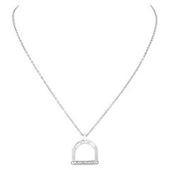 Collana a tema equestre con diamanti incastonati