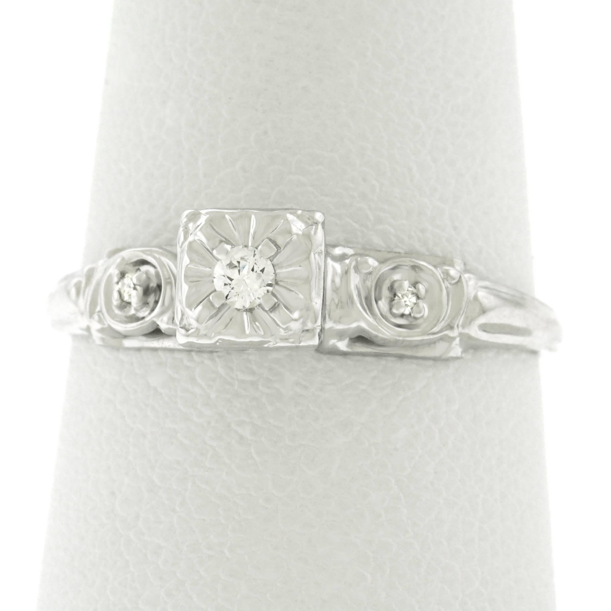 1940s Diamond Engagement Ring 2