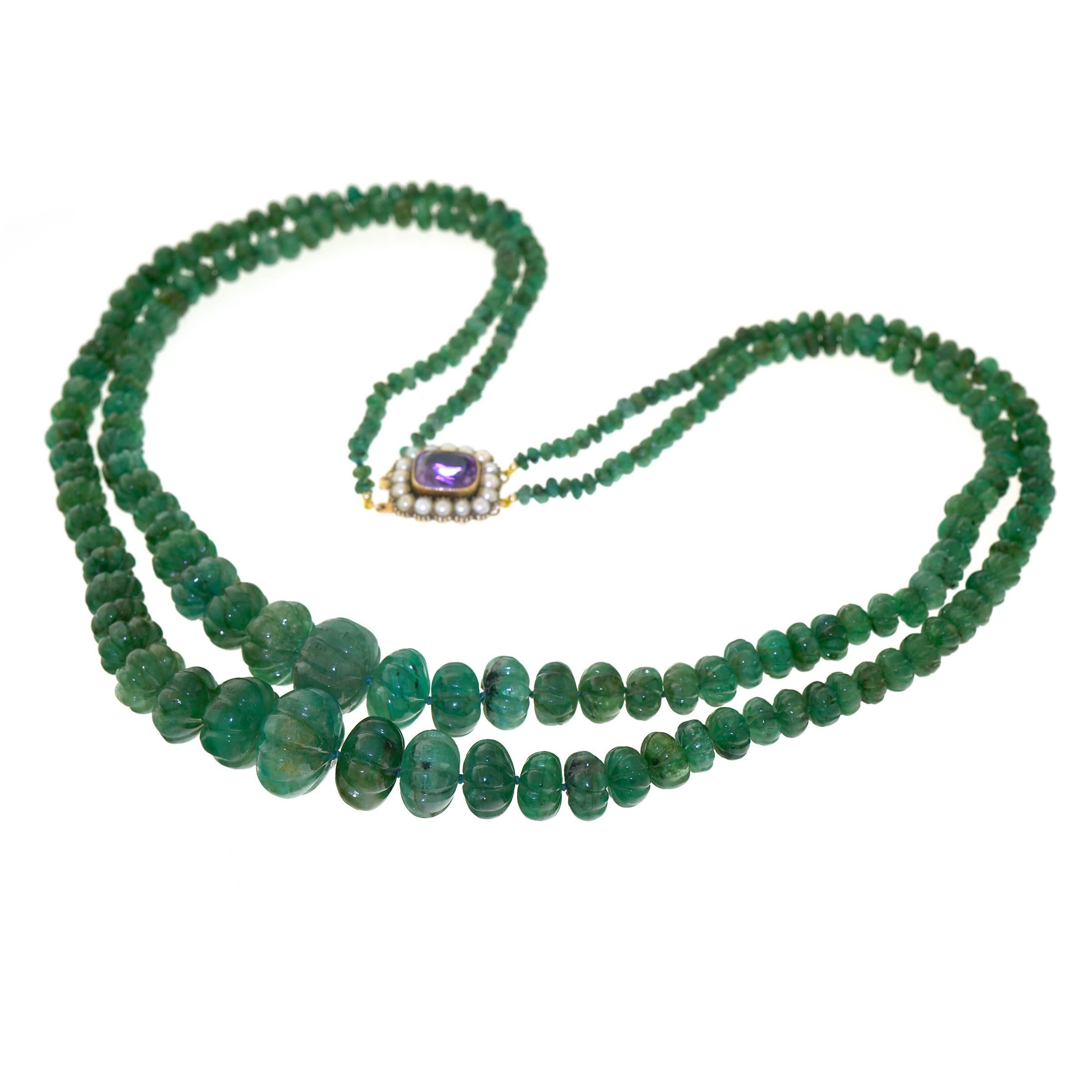 Double-Strand Emerald Necklace with Antique Gold Catch 3