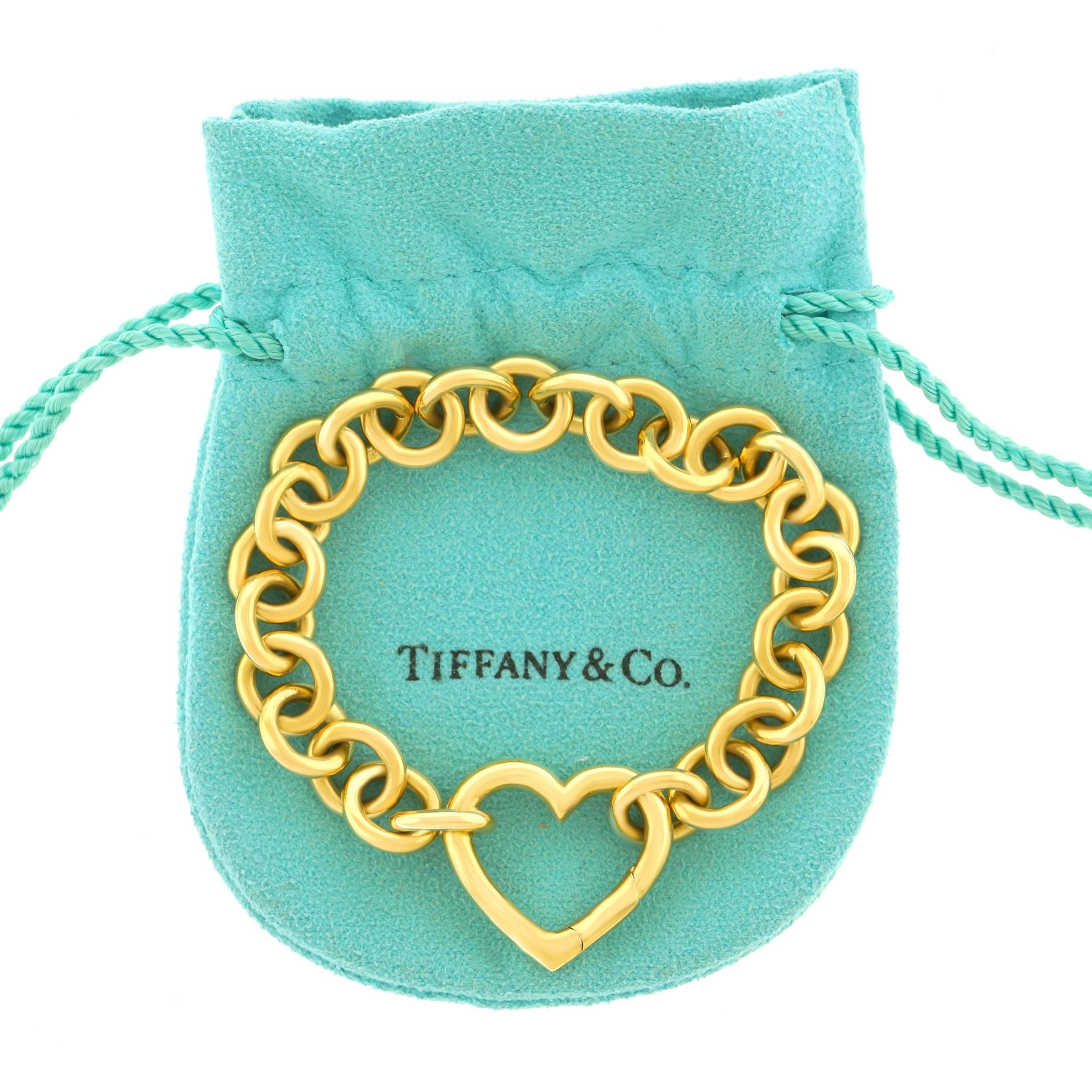 Tiffany & Co. Gold Heart Bracelet In Excellent Condition In Litchfield, CT