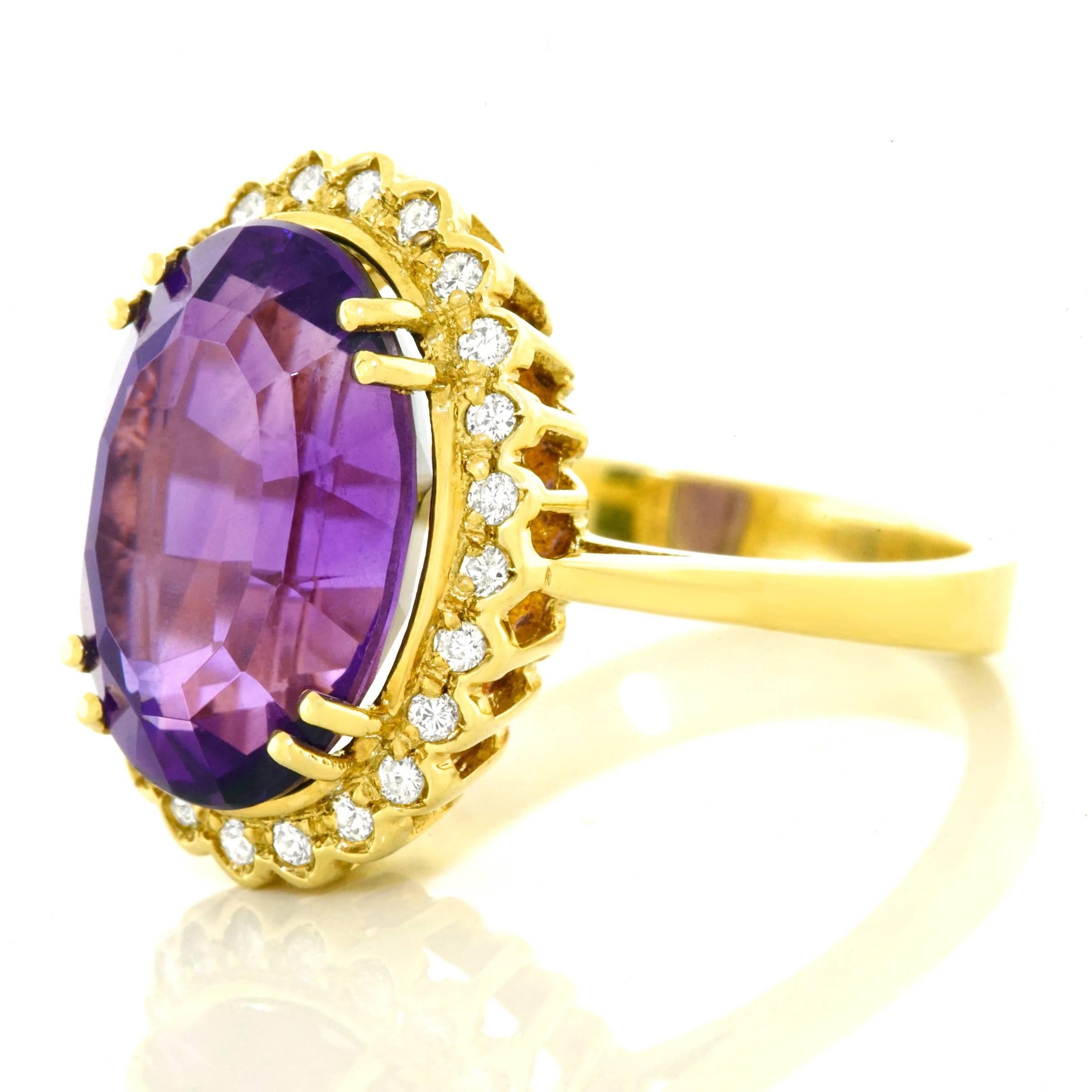 1960s Amethyst and Diamond-set Gold Ring In Excellent Condition In Litchfield, CT