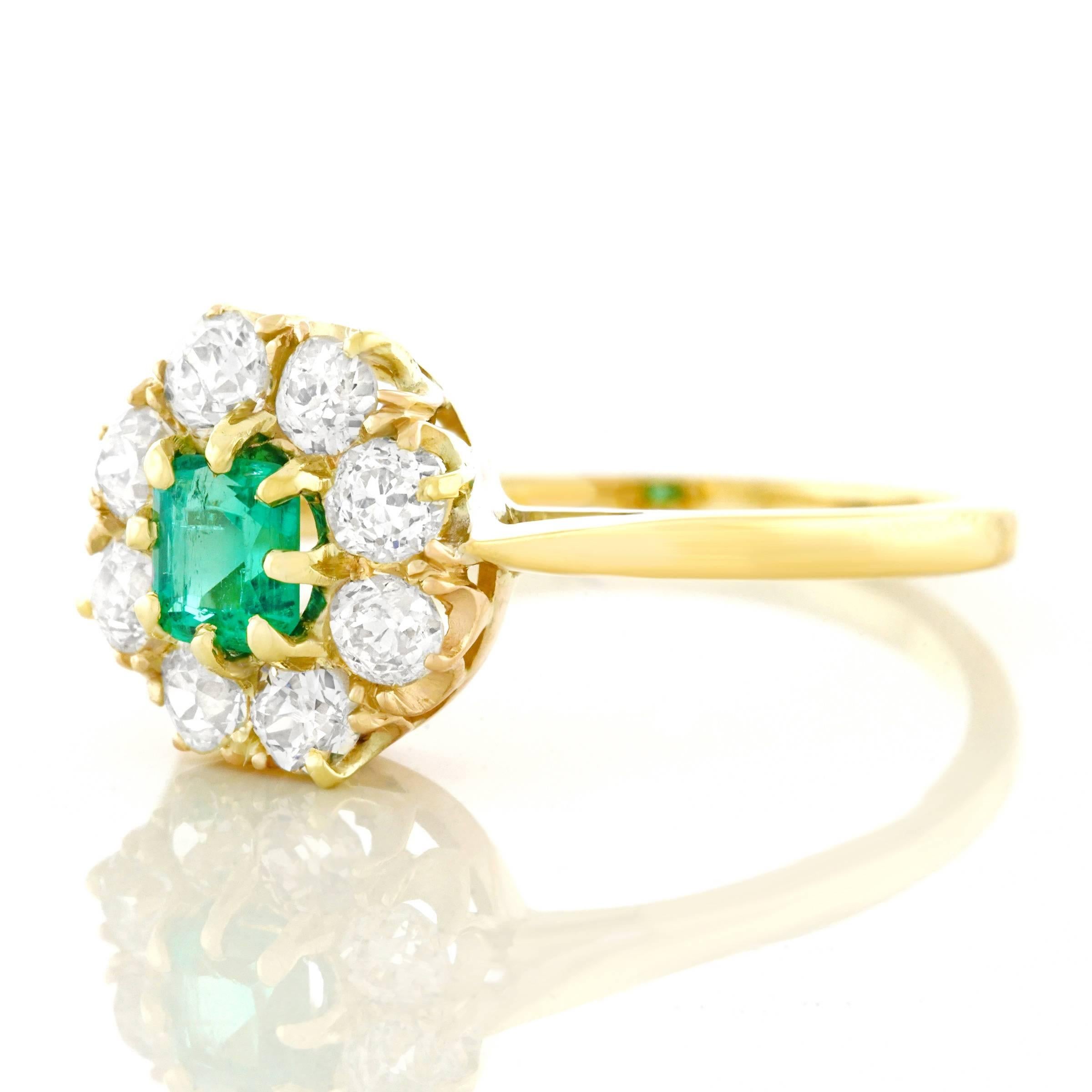Antique Emerald and Diamond Set Gold Ring In Excellent Condition In Litchfield, CT