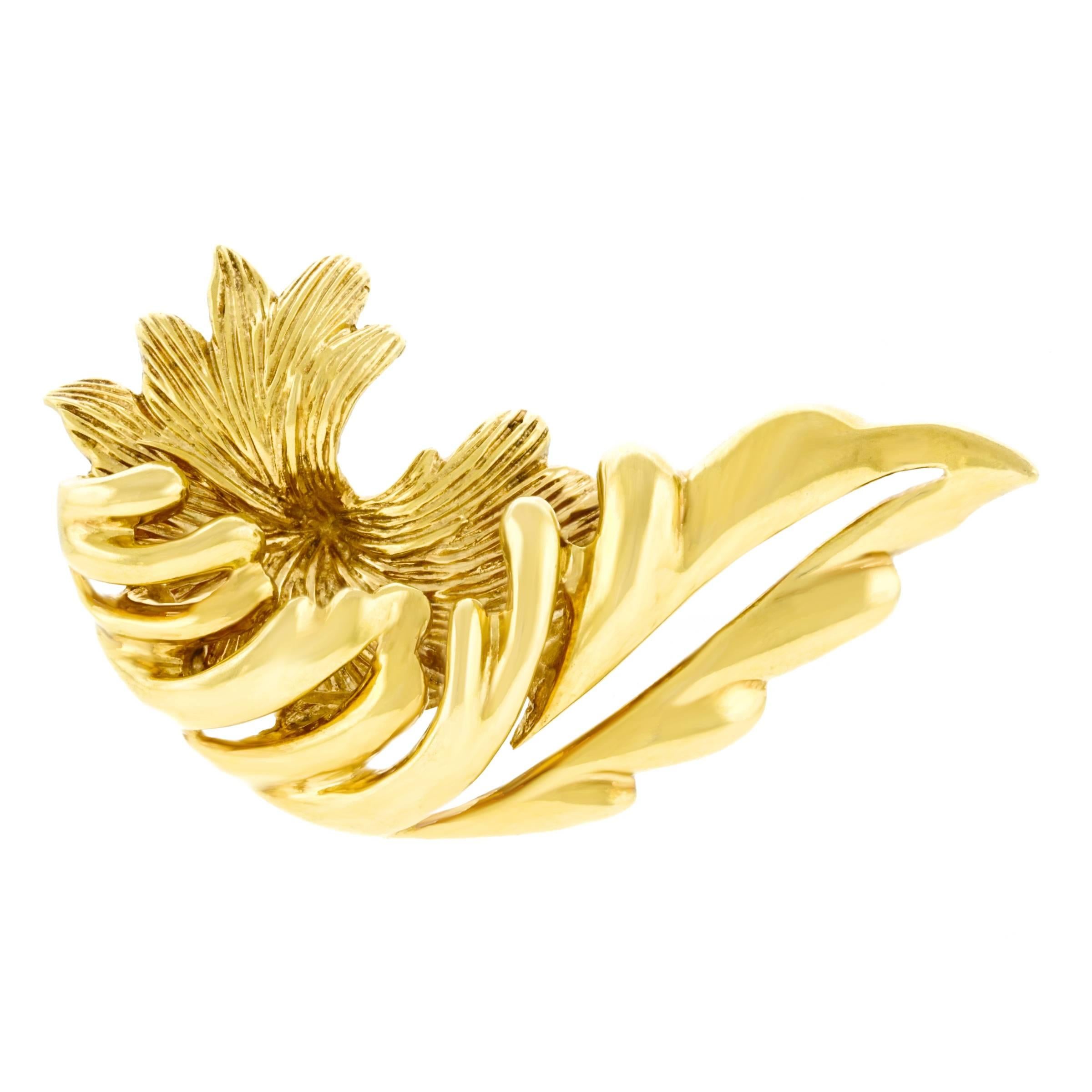 Tiffany & Co. Leaf Motif Gold Brooch In Excellent Condition In Litchfield, CT