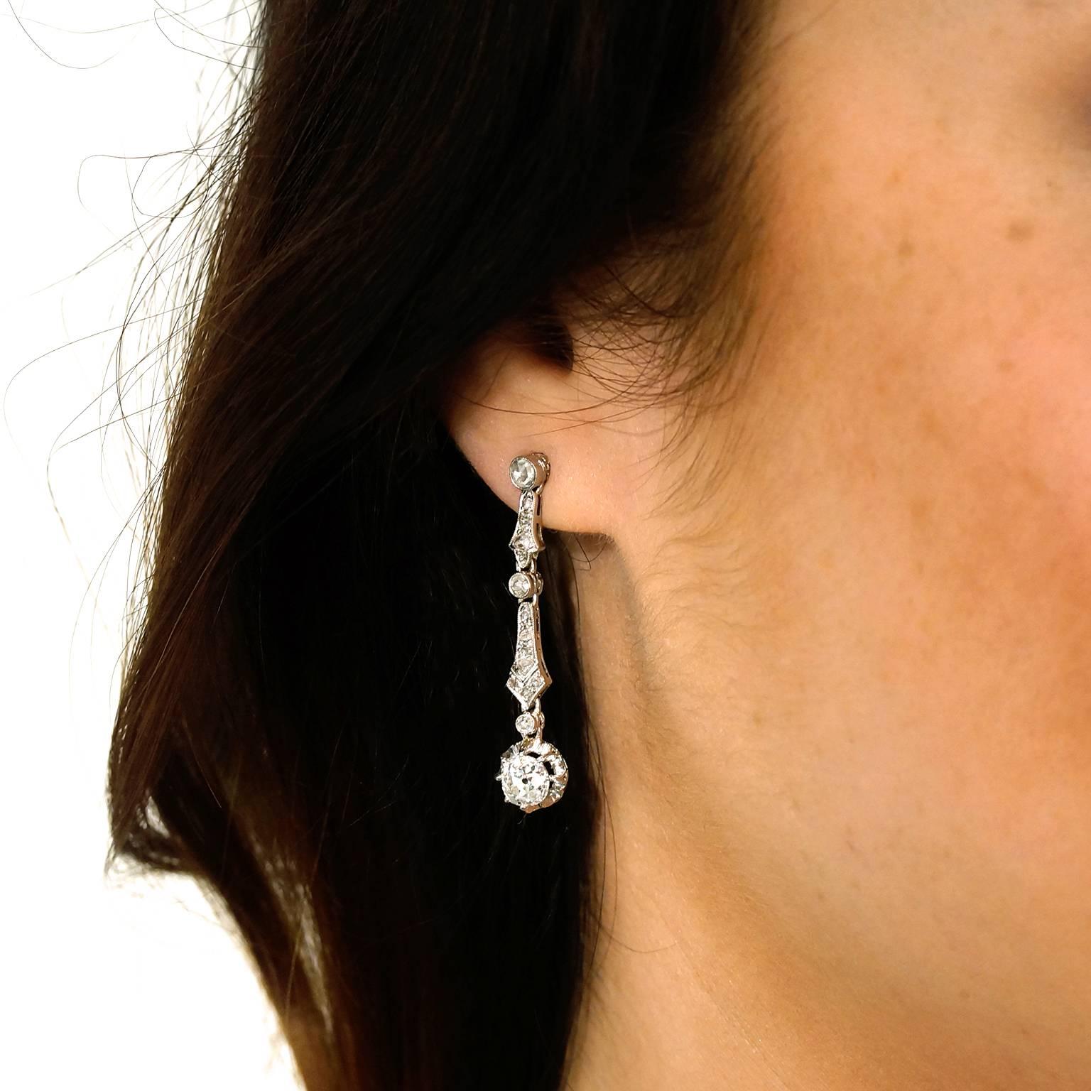 Women's Chic Edwardian Diamond and Platinum Dangle Earrings