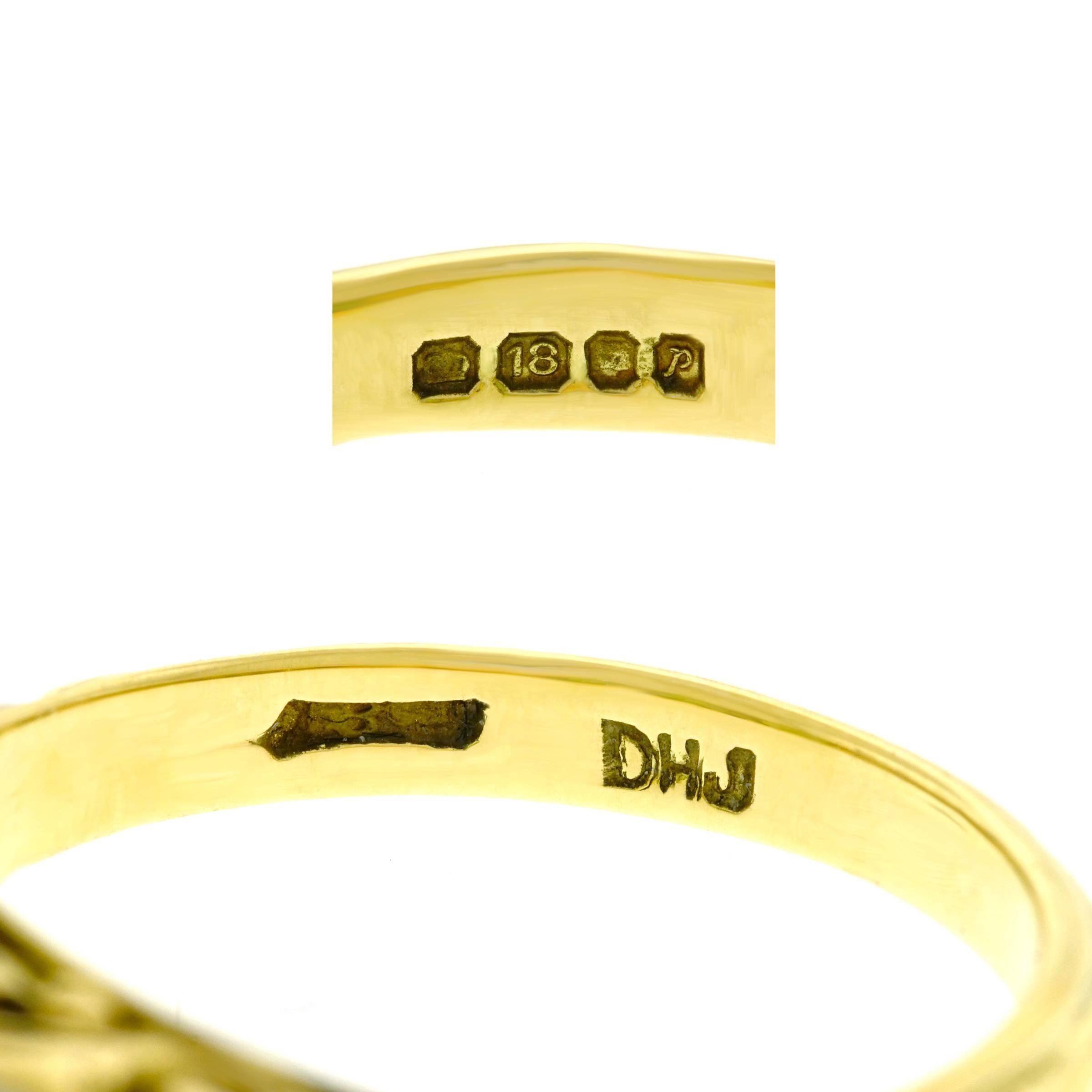 1970s London Peridot and Diamond Set Gold Ring 1
