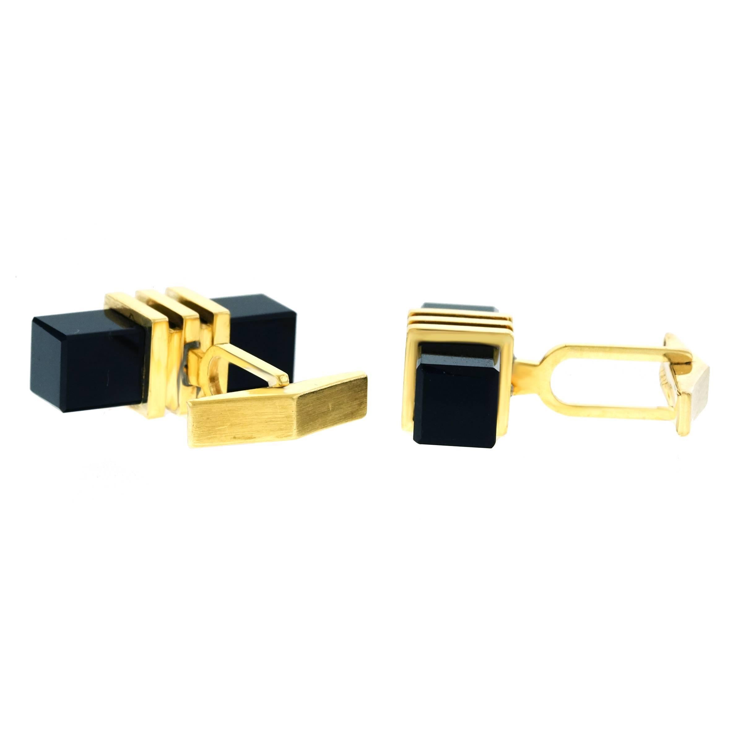 1950s Onyx and Gold Cufflinks 4