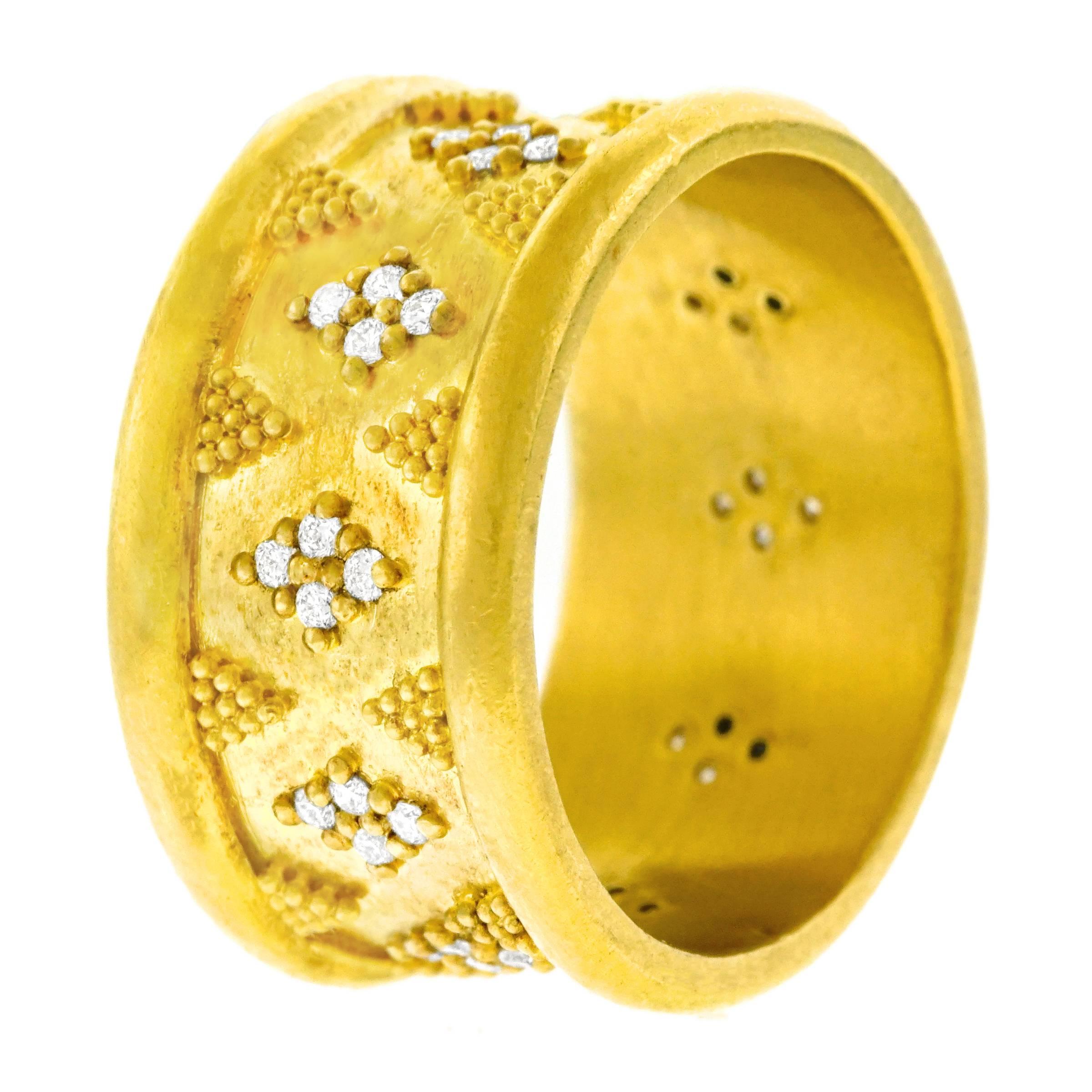 Maija Neimanis 22 Karat Gold Ring In Excellent Condition In Litchfield, CT