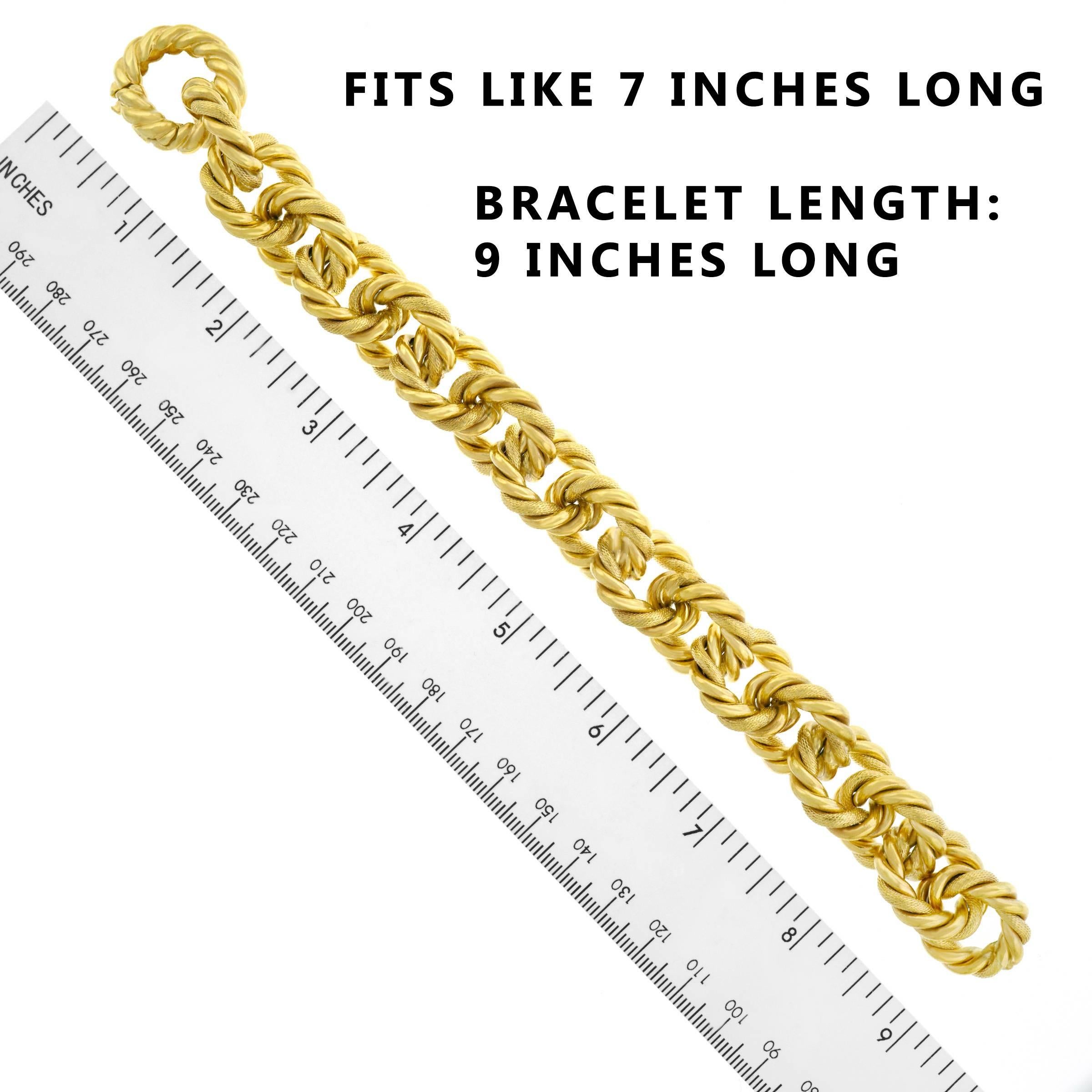 1970s Chic Link Gold Bracelet 2