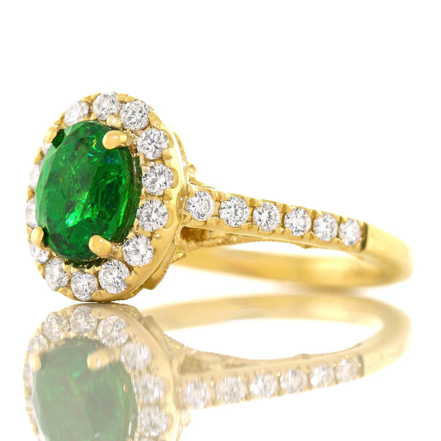 Tsavorite Diamond and Gold Ring In Excellent Condition In Litchfield, CT