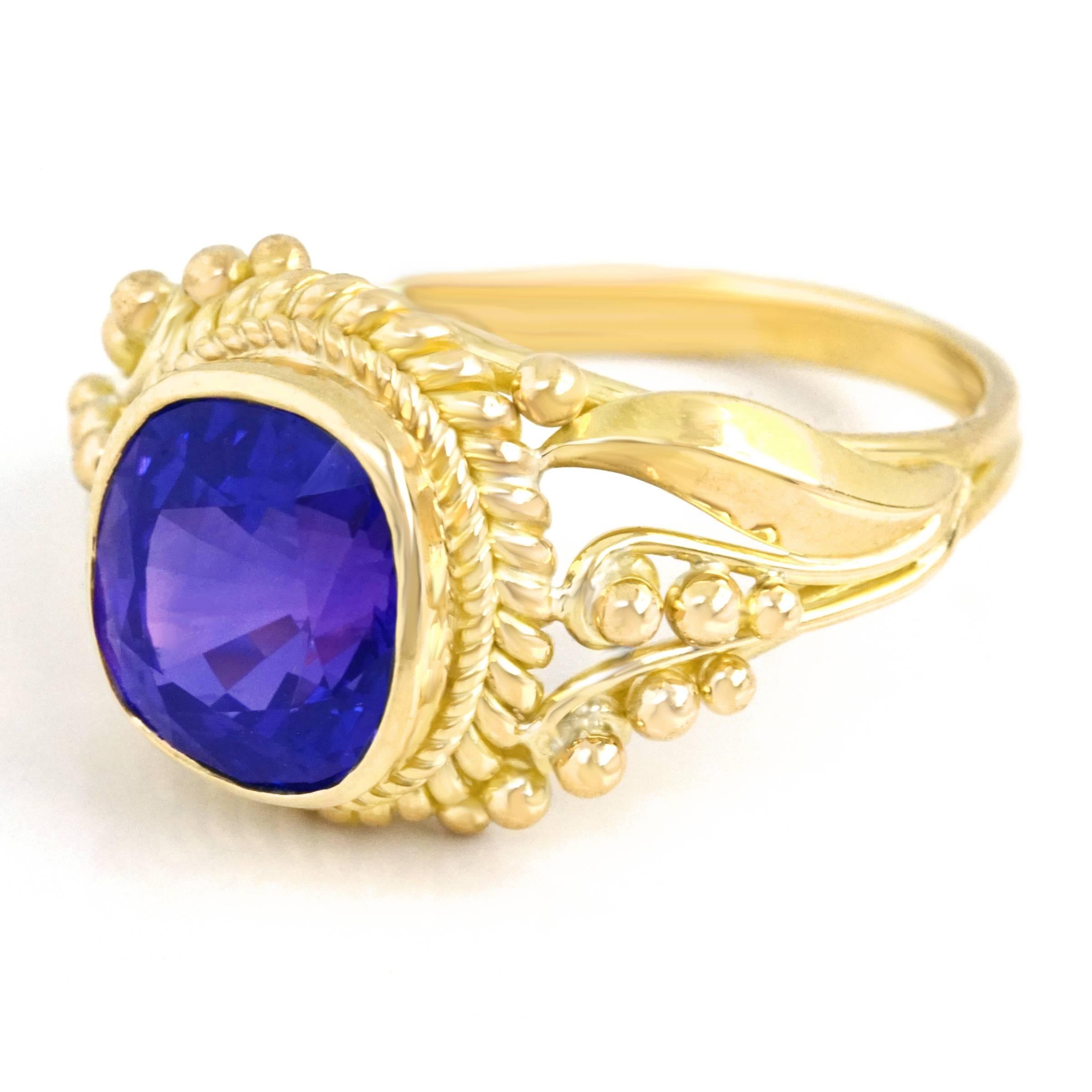3.88 Carat Purple Sapphire Set Gold Ring GIA In Excellent Condition In Litchfield, CT