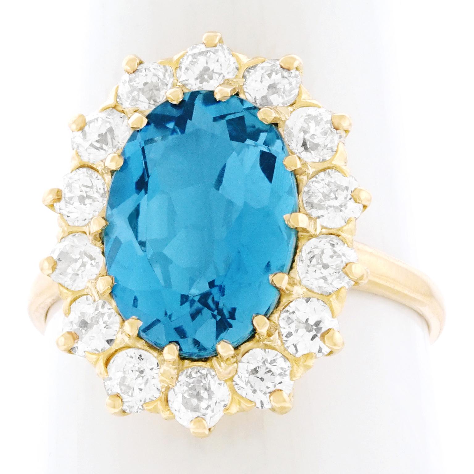 Art Deco Aquamarine and Diamond Set Gold Ring