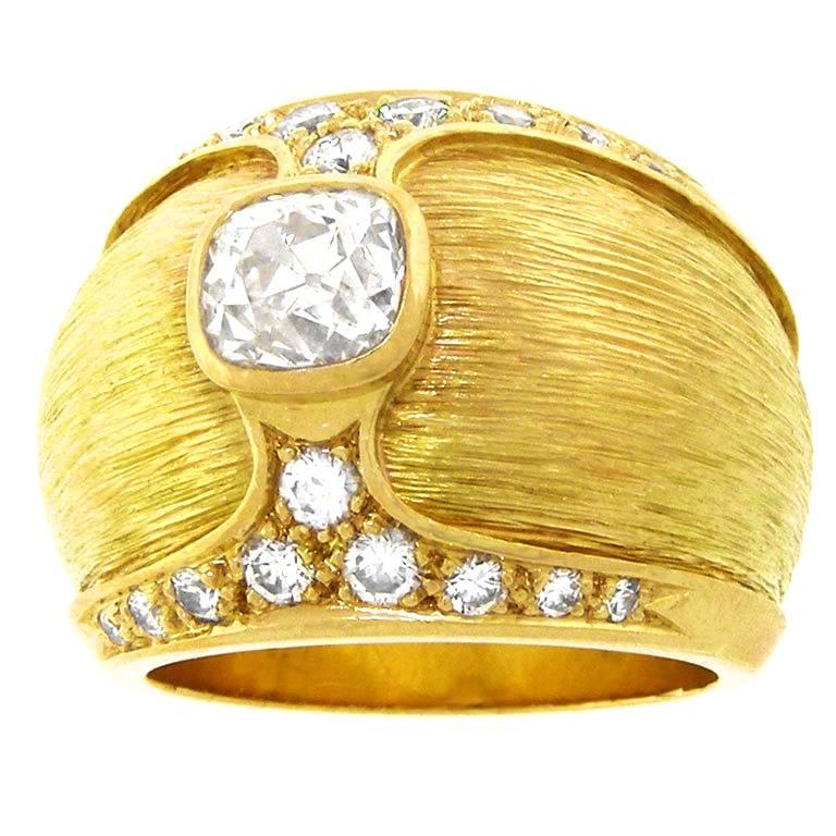 Paul Binder Elegant Swiss Modernist Diamond-Set Gold Ring