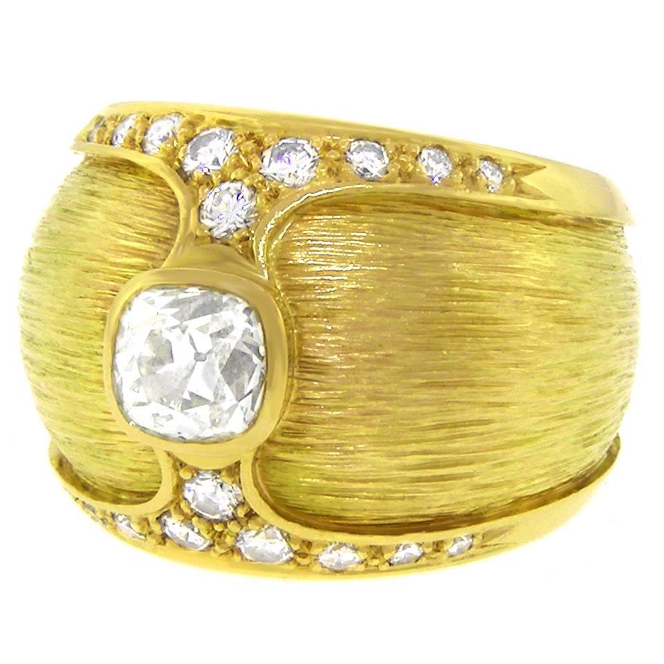 Paul Binder Elegant Swiss Modernist Diamond-Set Gold Ring 2
