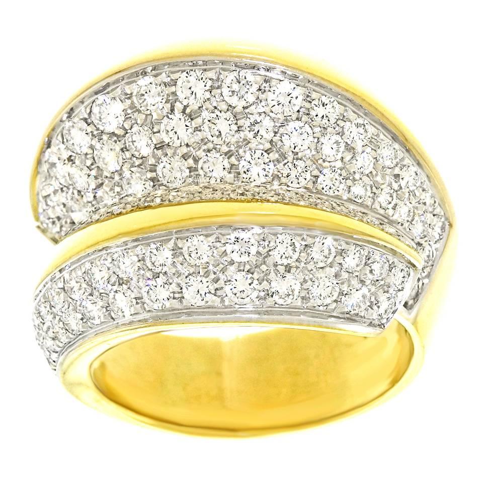 Contemporary Damiani Diamond Set Gold Ring
