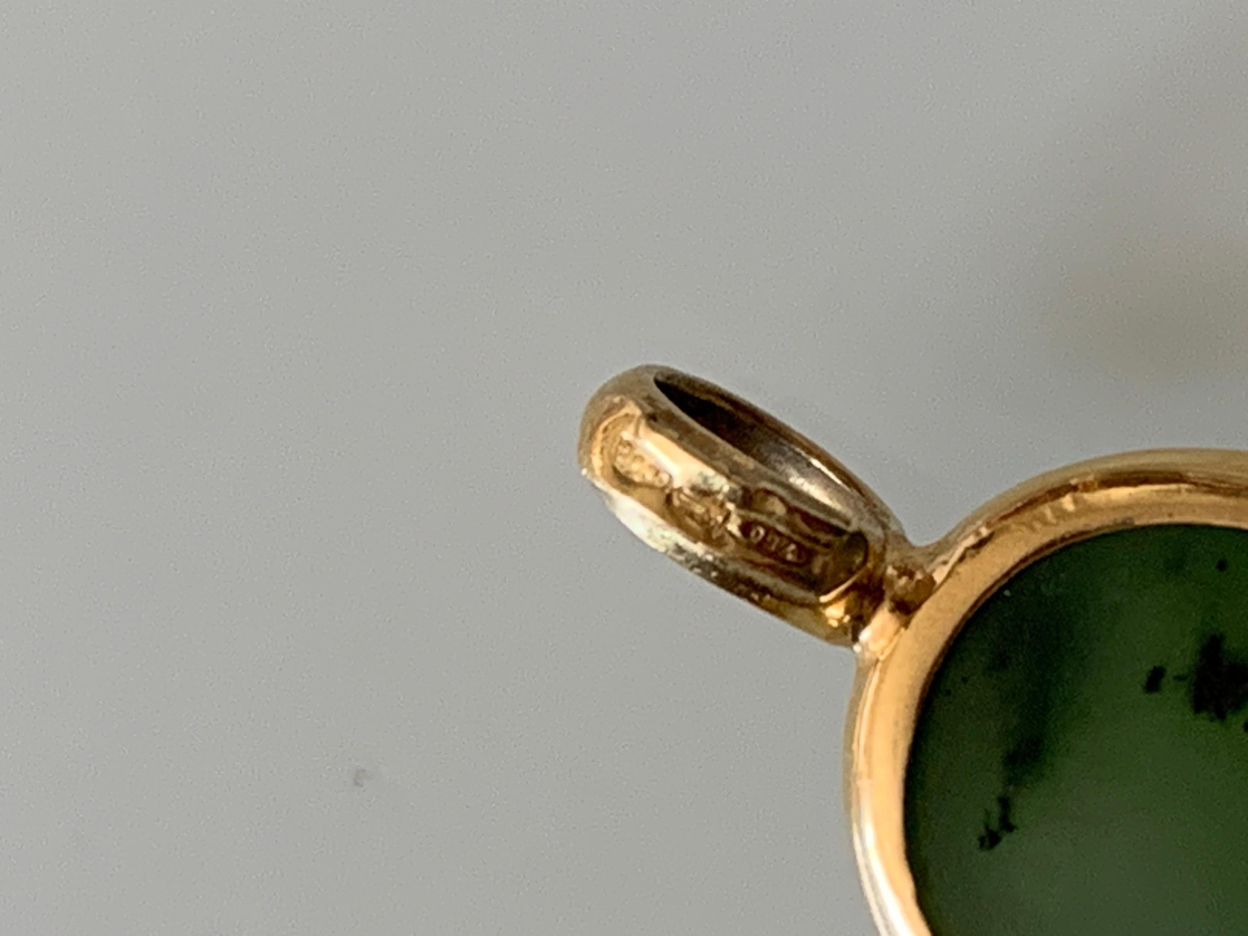 Bracelet français en or 18ct et jade en vente 5