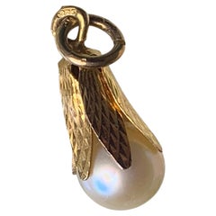 9ct Gold Genuine Pearl Pendant by Goldsmith Fred Manshaw 1969