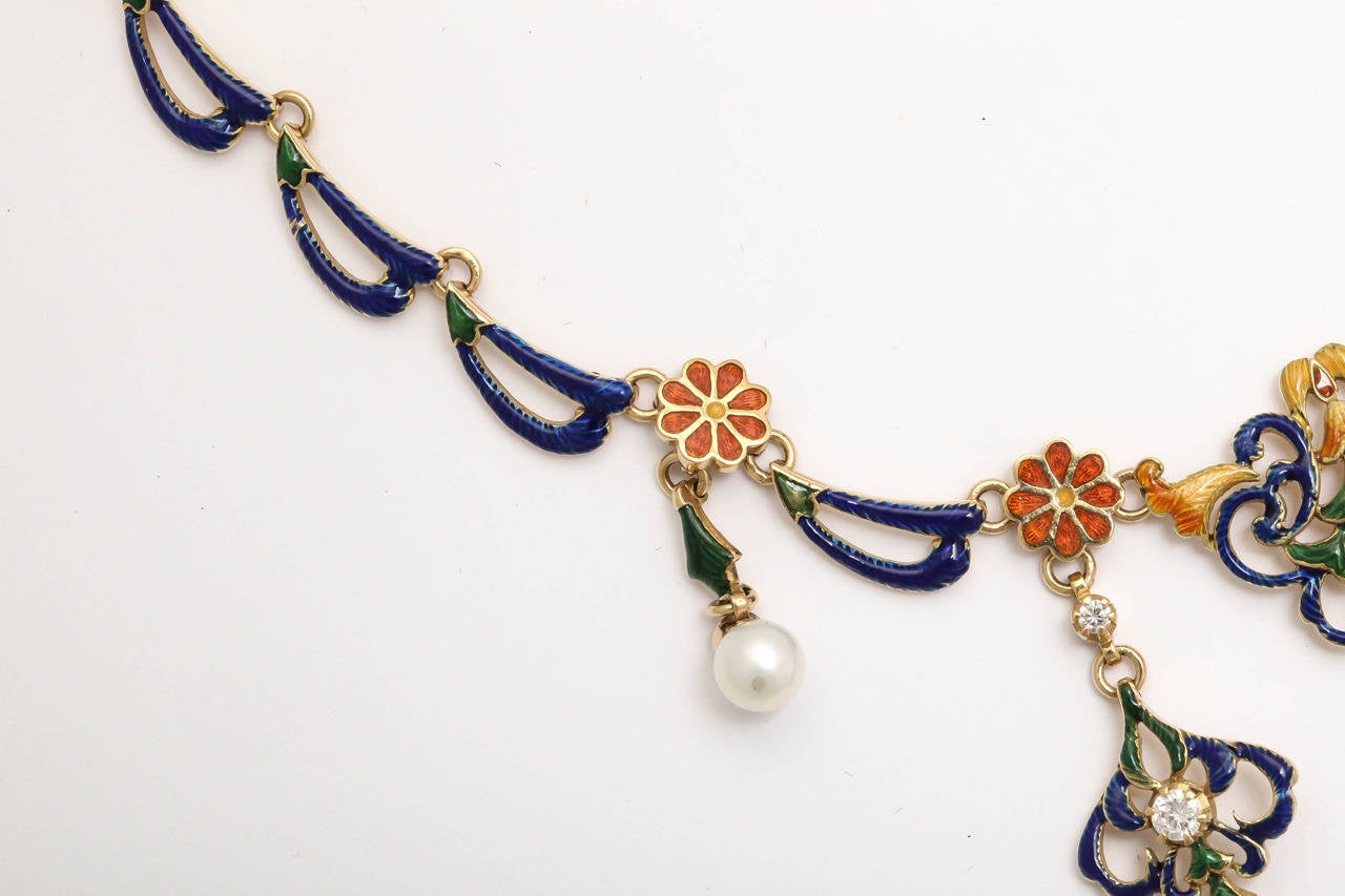 Collier guirlande français en or 18 carats avec perles émaillées et diamants, du XXe siècle Pour femmes en vente