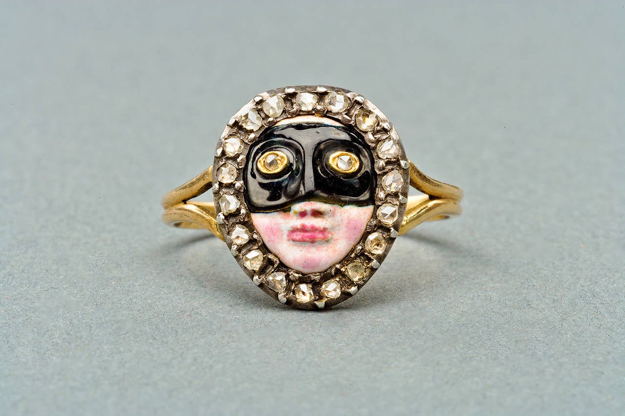Rare Enamel Diamond 18k Gold Masked Lady Ring, circa 1800 3