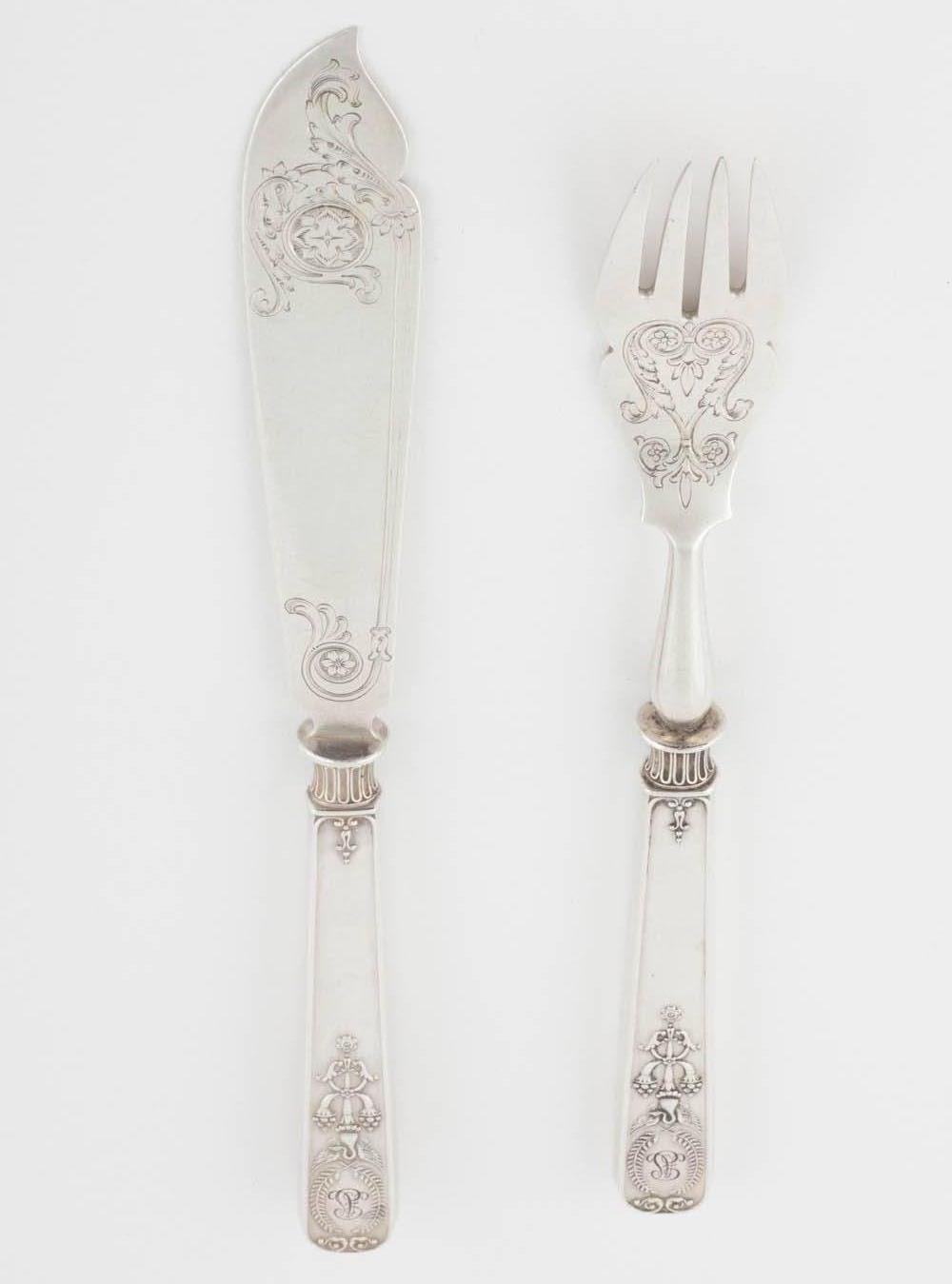 Fabergé Silver Cornucopia Service Fish Knife and Fork, circa 1900 3