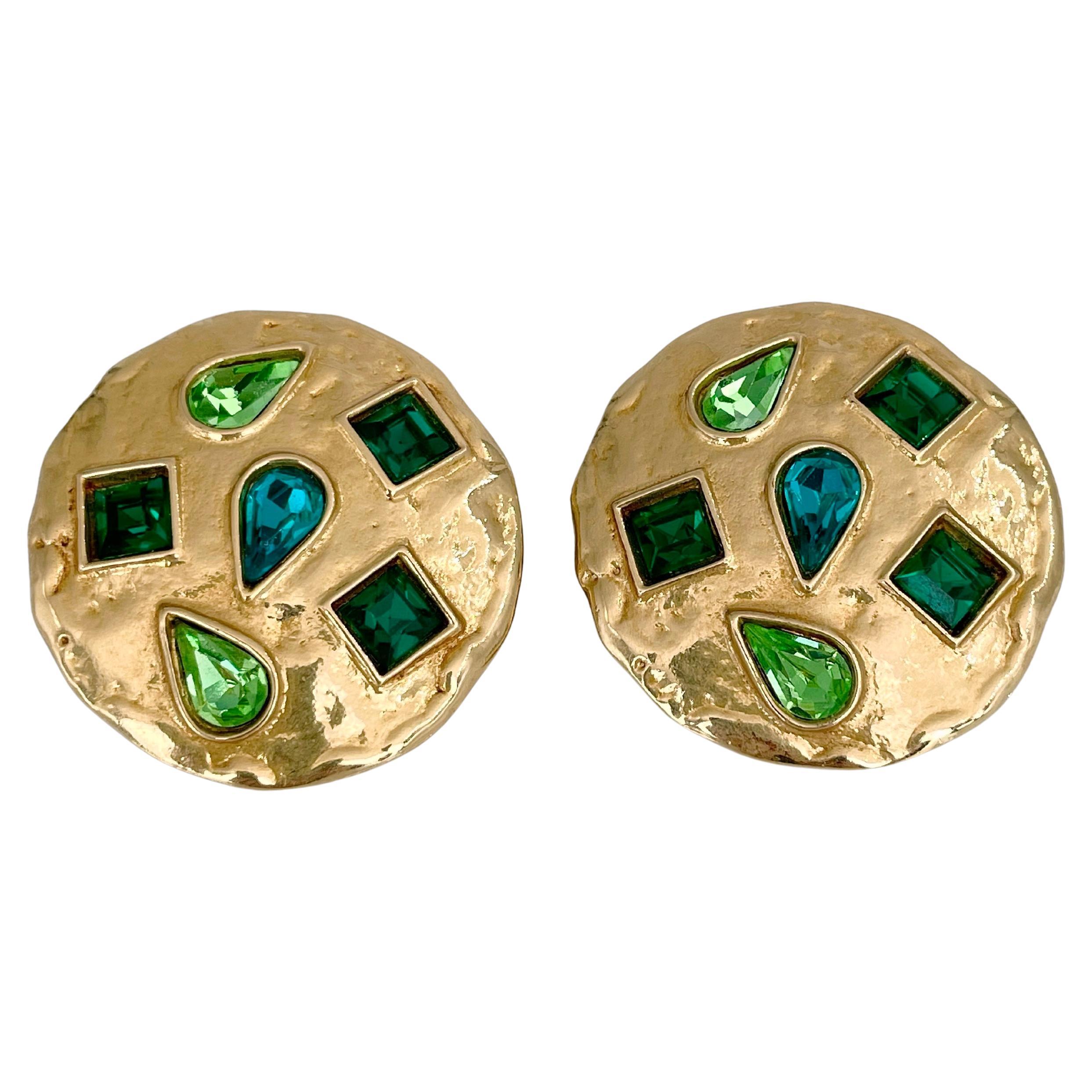 Vintage anni '80 Yves Saint Laurent Orecchini a clip con strass verdi e tonalità oro