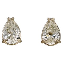 Orecchini a bottone vintage in oro 18 carati con diamante taglio a pera da 0,90 carati