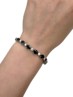 Vintage 18 Karat Gold 11.50 Carat VS Sapphire 1.80 Carat Diamond Tennis Bracelet