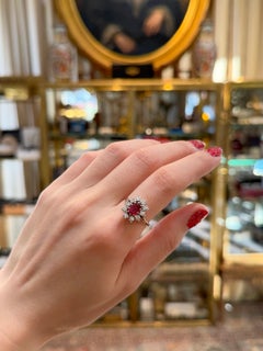 Vintage 18 Karat Gold 1.00 Carat Tourmaline 0.09 Carat Diamond Cluster Ring