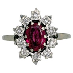 Vintage 18 Karat Gold 1.00 Carat Tourmaline 0.09 Carat Diamond Cluster Ring