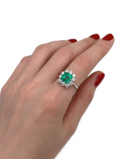 Vintage 18 Karat Gold 2.00 Carat Emerald 1.30 Carat Diamond Cluster Ring