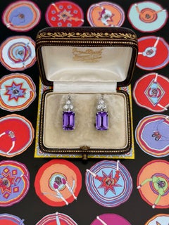 Vintage 18 Karat Gold 7.00 Carat Amethyst 0.45 Carat Diamond Lever-Back Earrings