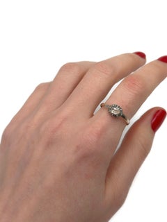 Viktorianischer Solitärring aus 18-Karat-Gold mit einem Diamanten im Rosenschliff