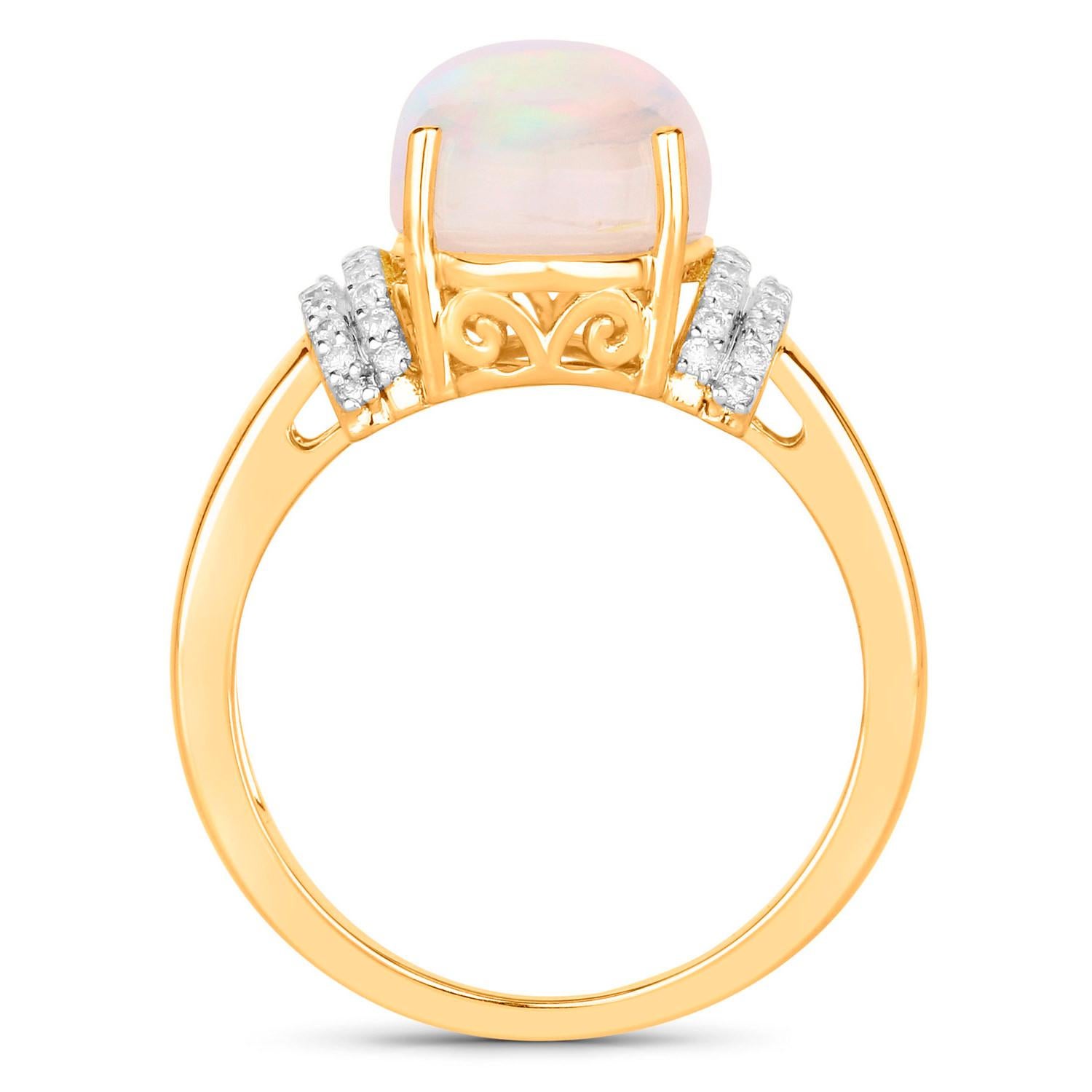 Taille cabochon Bague en opale éthiopienne Diamants 5,22 carats Or jaune 14K en vente