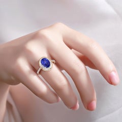Blue Sapphire Ring With Diamonds 3.58 Carats 18K Yellow Gold