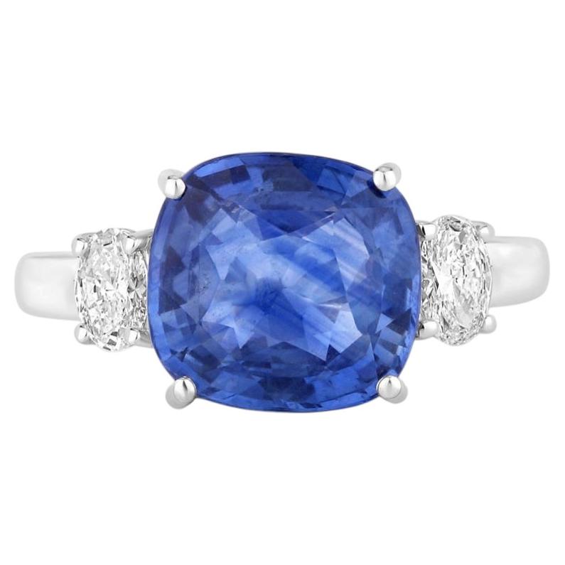 Blue Sapphire Ring With Diamonds 4.84 Carats 18K White Gold