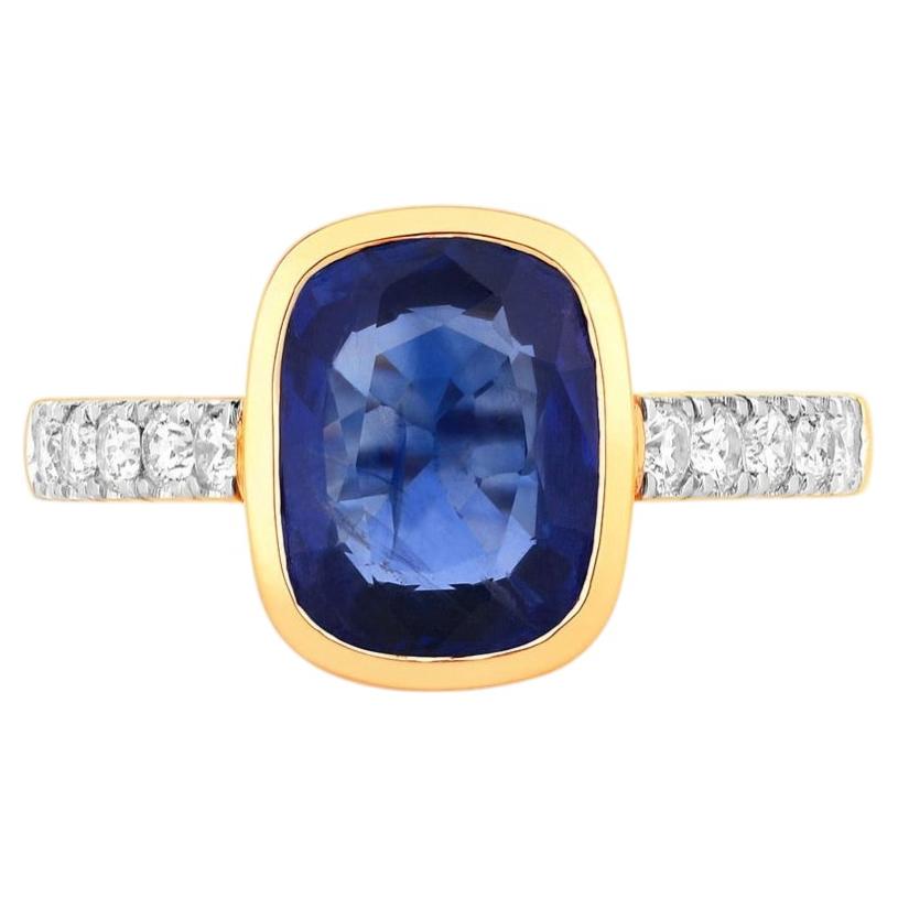 Blue Sapphire Ring With Diamonds 2.92 Carats 18K Yellow Gold