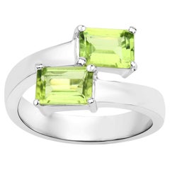 Bague en péridot 1.98 carats en argent sterling