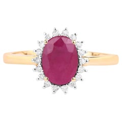 Bague en rubis sertie de diamants (1,54 carats), en or jaune 10 carats