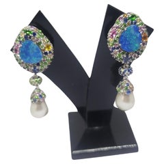Natürlich blau  Diamant-Ohrring mit Opal und mehreren Saphiren aus 14k Gold