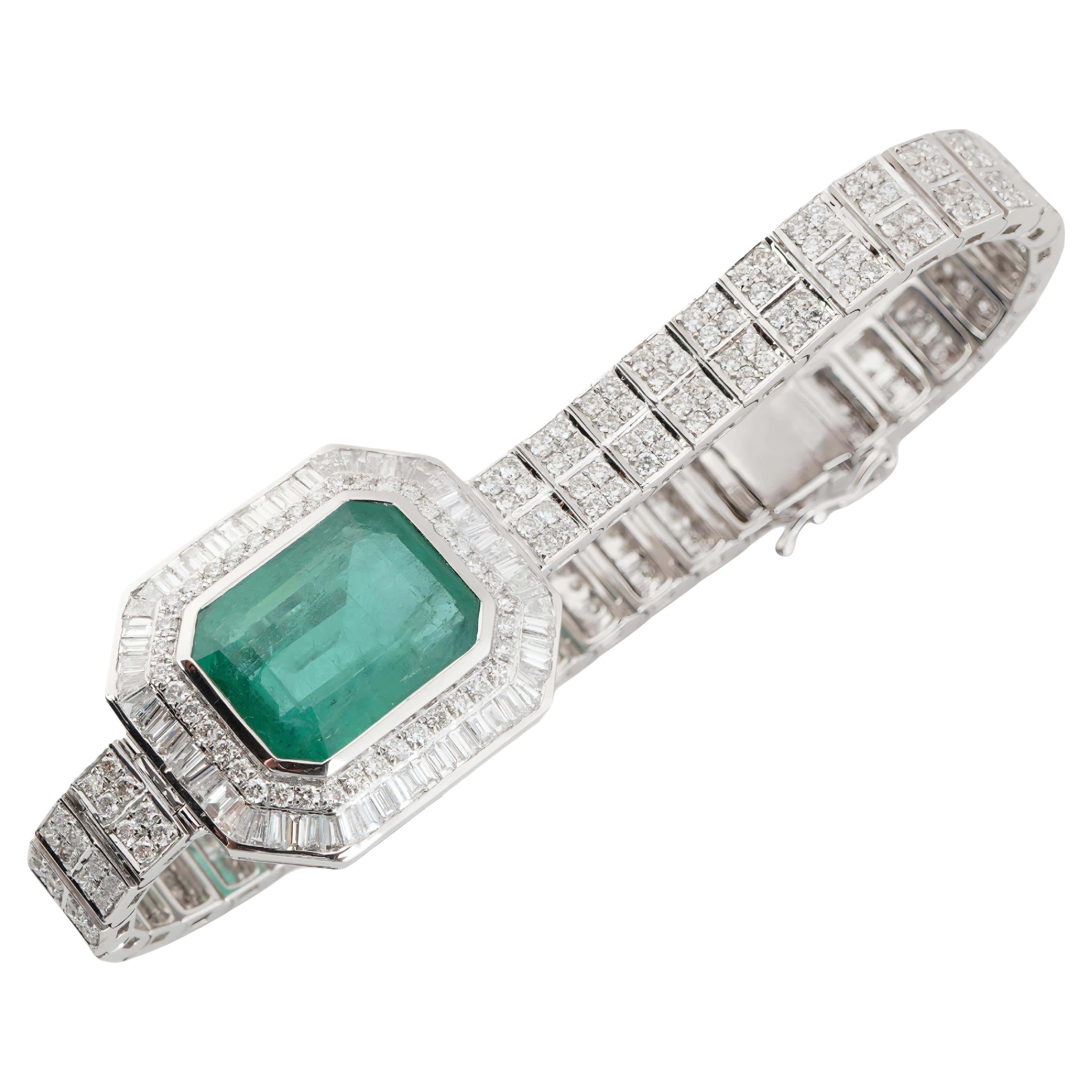 GW=31,770gm
NW=28,730gm
diamante rotondo = 3,73 carati
smeraldo = 10,29cts
seguici su Insta(divinejewellerylounge)