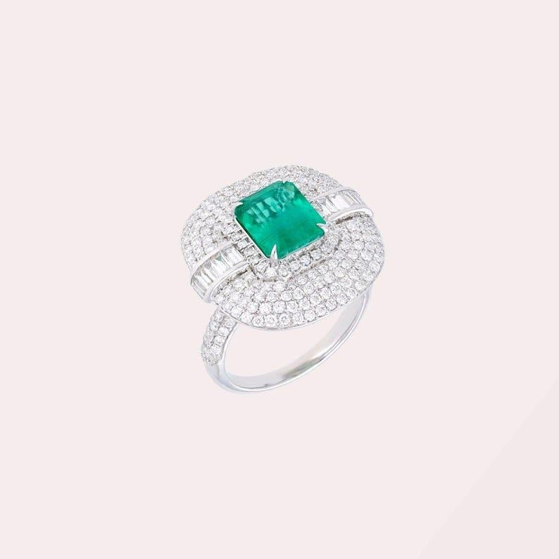 2.3 Karat strahlender natürlicher Diamantring mit Smaragdschliff / 18k massiver Weißgoldschmuck (Zeitgenössisch) im Angebot