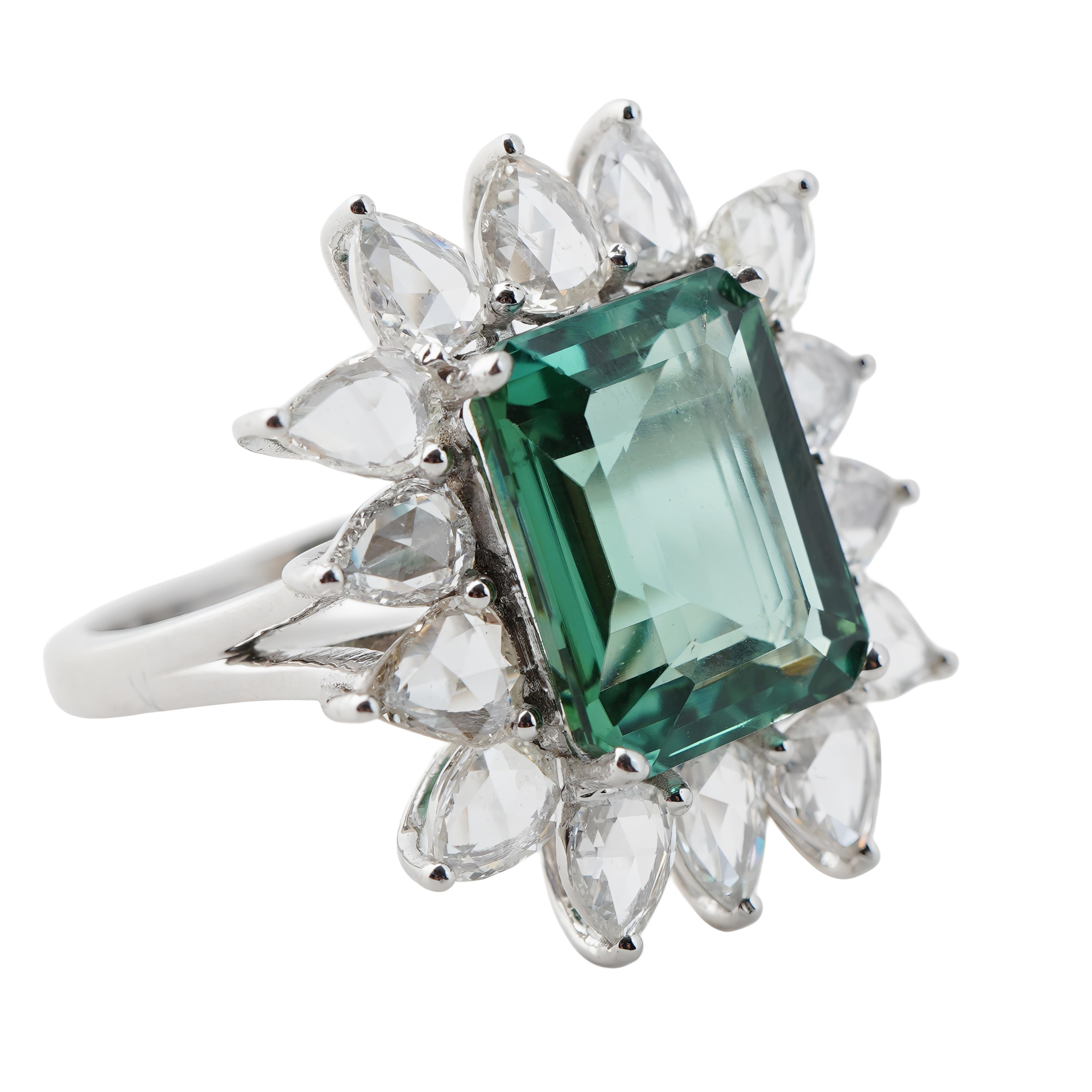 Taille Asscher Bague en or 18k avec diamant et tourmaline verte naturelle en vente