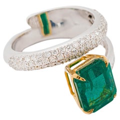 Anello con smeraldo naturale dello Zambia da 3,44 carati e diamante da 0,93 carati in oro 18 carati