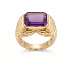 18K Yellow Gold 6ct Emerald-Cut Amethyst Bezel Set Ring