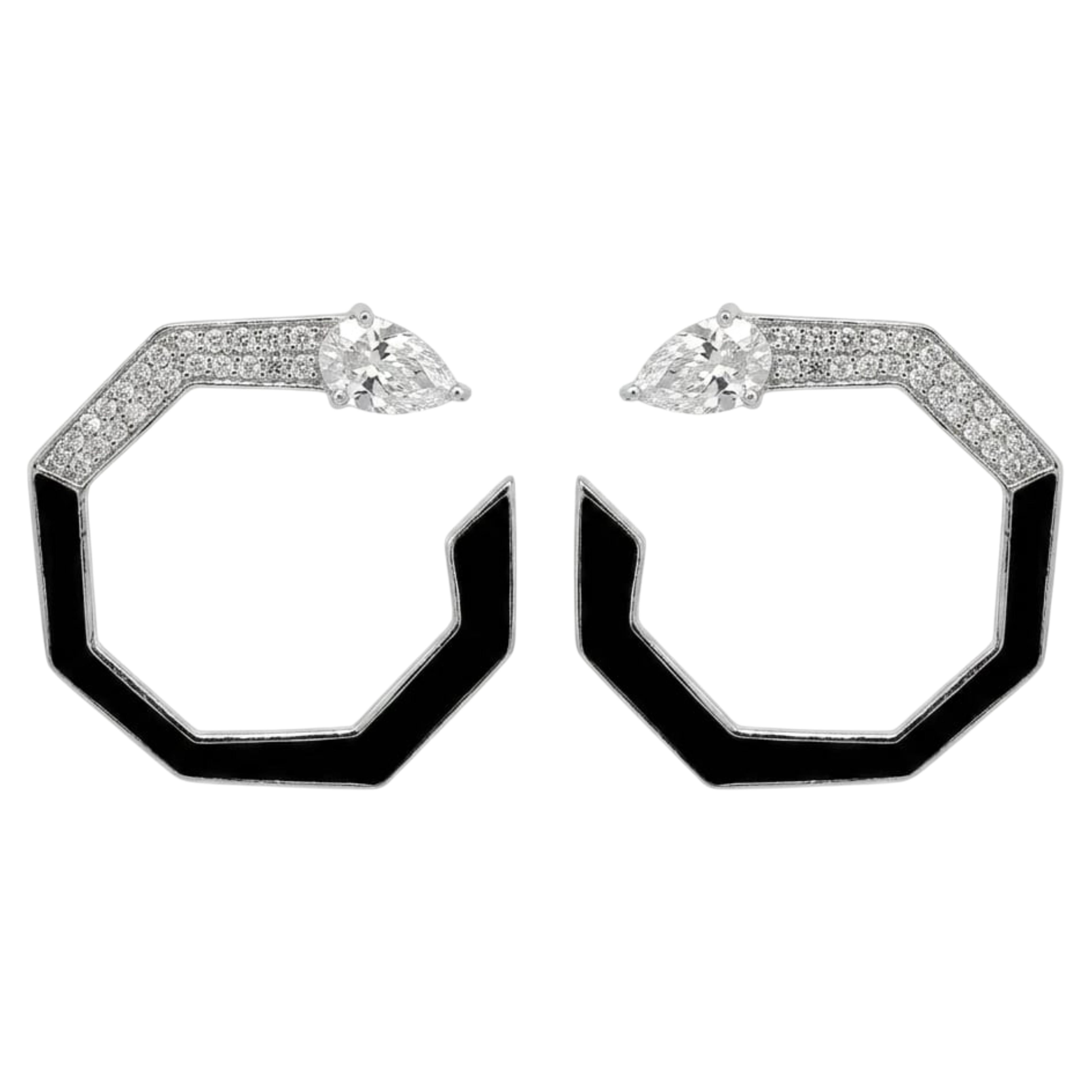 18 Karat Gold Diamond Stud Earrings, 0.83ct, India, New