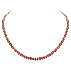 Elegant 18K Gold Necklace with 31.28ct Ruby