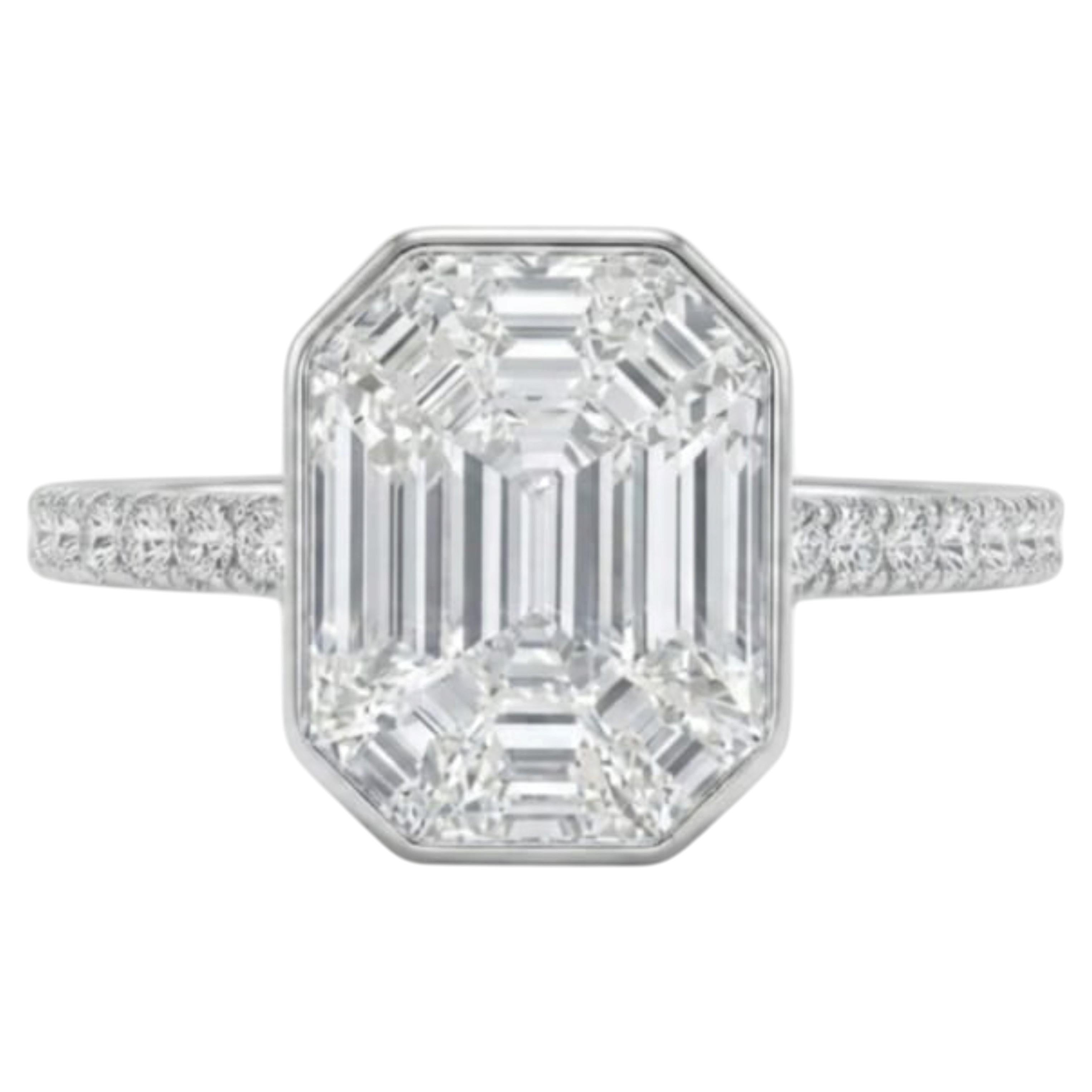 Bague en or naturel 18 carats sertie d'un diamant taille « pie cut », poids total : 2,44 carats