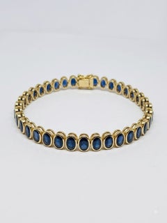 Natural 18K Gold Sapphire 15.19cts Bracelet