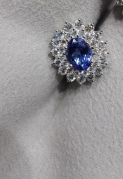 Natural 18K Gold Diamond 1.93ct Blue Sapphire Stud Earrings